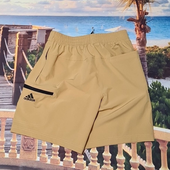 Adidas Belted Utility Shorts Size XS NWT - Picture 5 of 5